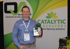 Scott Trimble with Felix Instruments proudly shows the company’s new avocado meter.